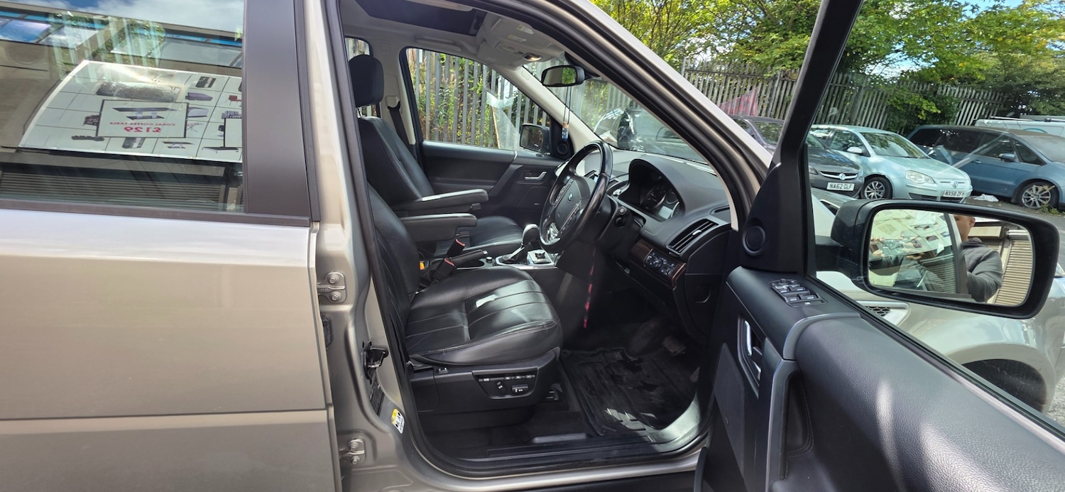 Used Land Rover Freelander 2010 for sale - 76041487: Photo 11