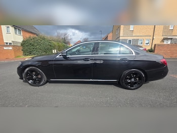 Used Mercedes-Benz E Class 2017 for sale - 78122086: Photo