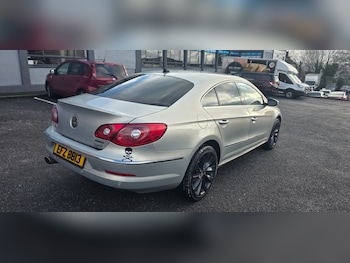 Used Volkswagen Passat 2011 for sale - 77393701: Photo