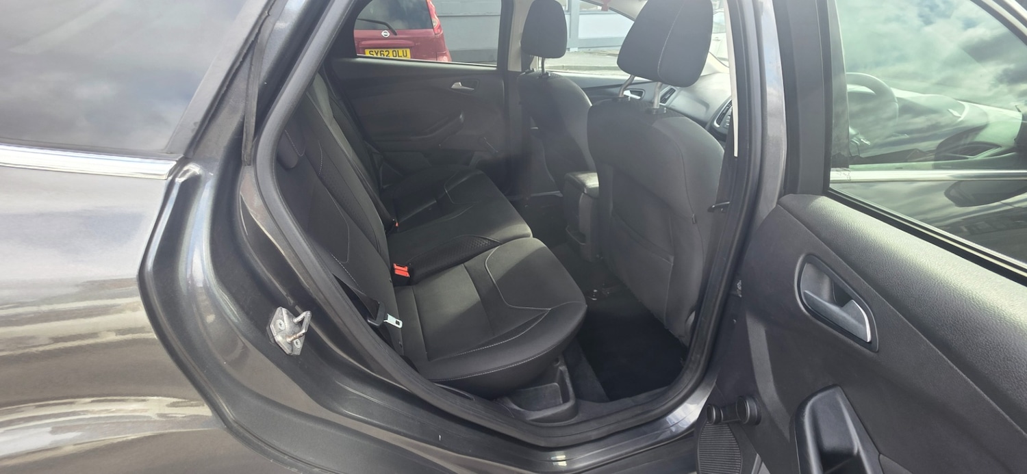 Used Ford Focus 2015 for sale - 77818201: Photo 12