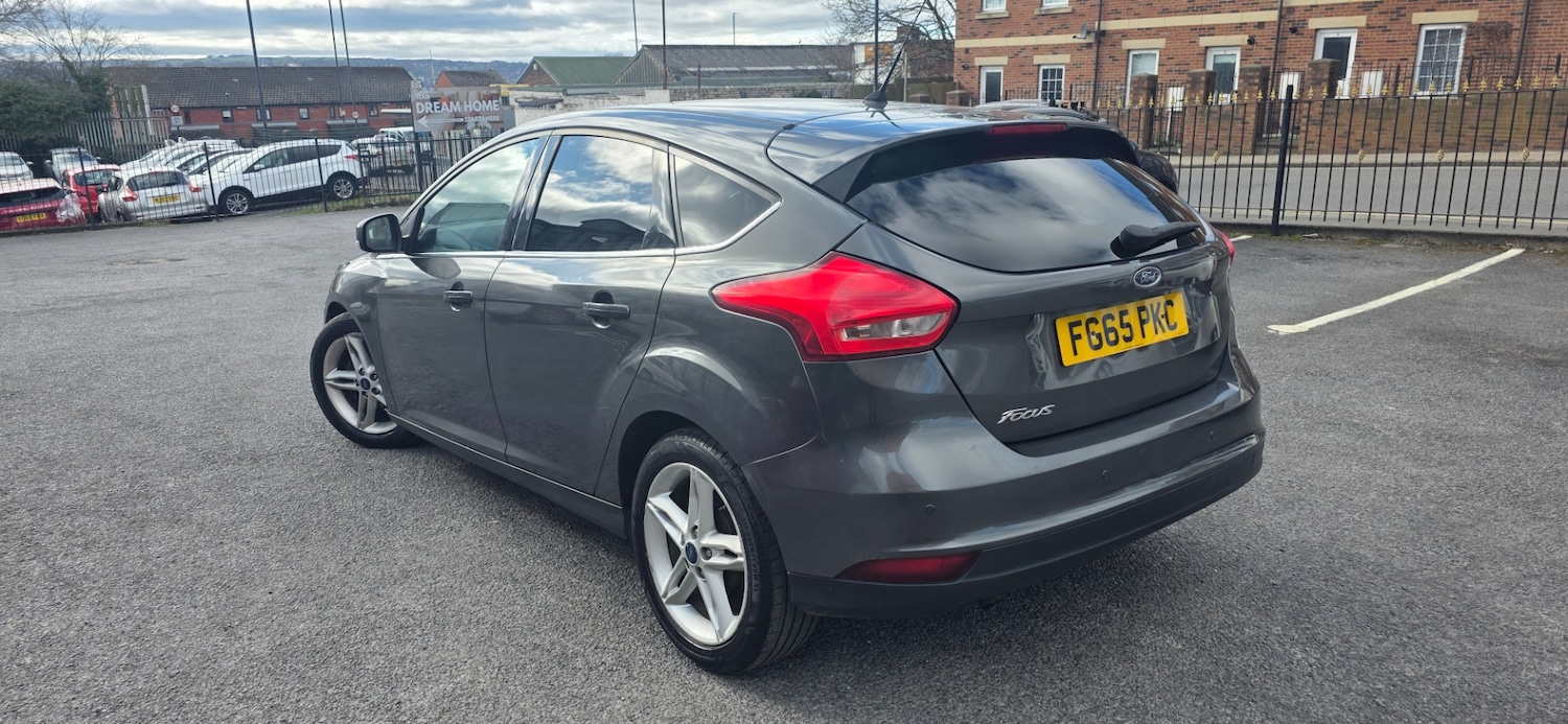 Used Ford Focus 2015 for sale - 77818201: Photo 2