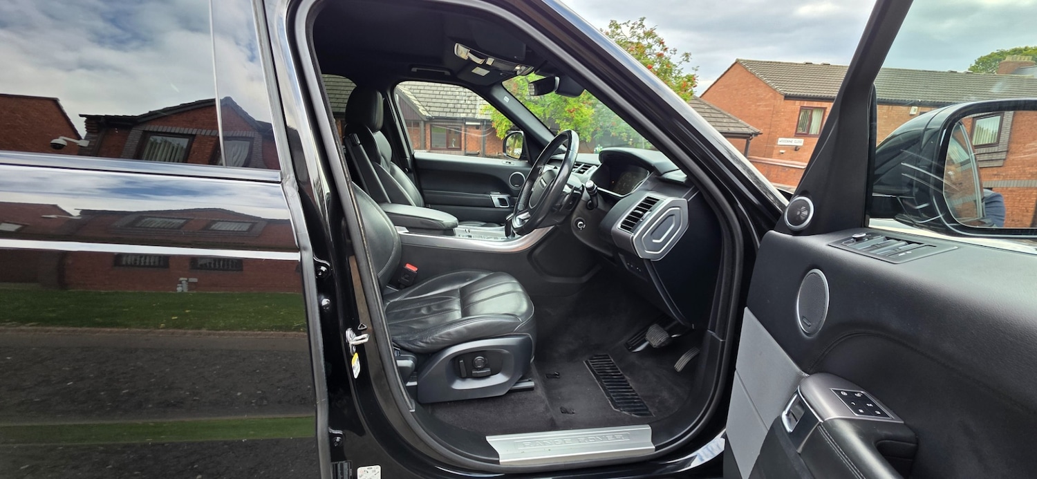 Used Land Rover Range Rover Sport 2017 for sale - 76093898: Photo 10