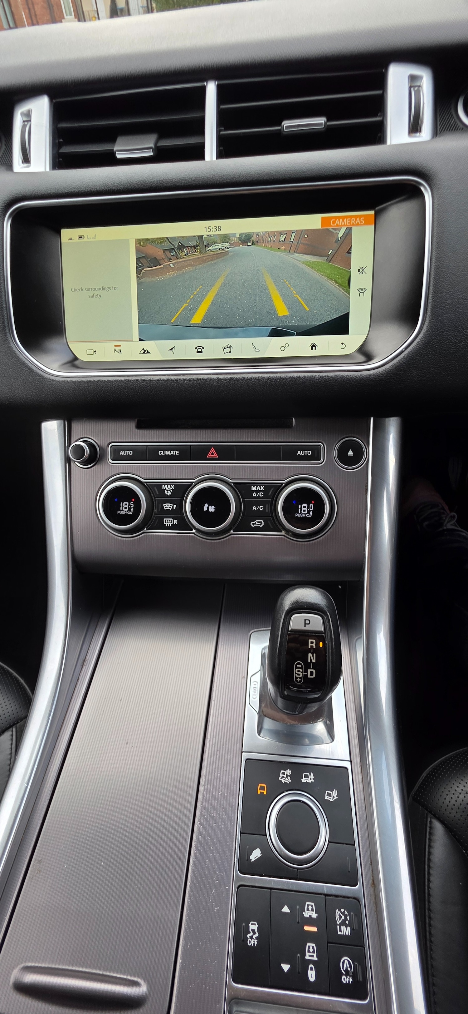 Used Land Rover Range Rover Sport 2017 for sale - 76093898: Photo 18