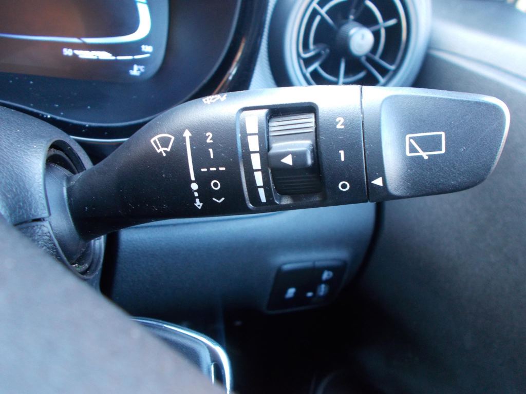 Used Hyundai i10 2024 for sale - 78057400: Photo 15