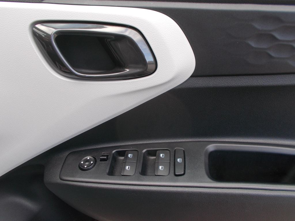 Used Hyundai i10 for sale - 77162480: Photo 14