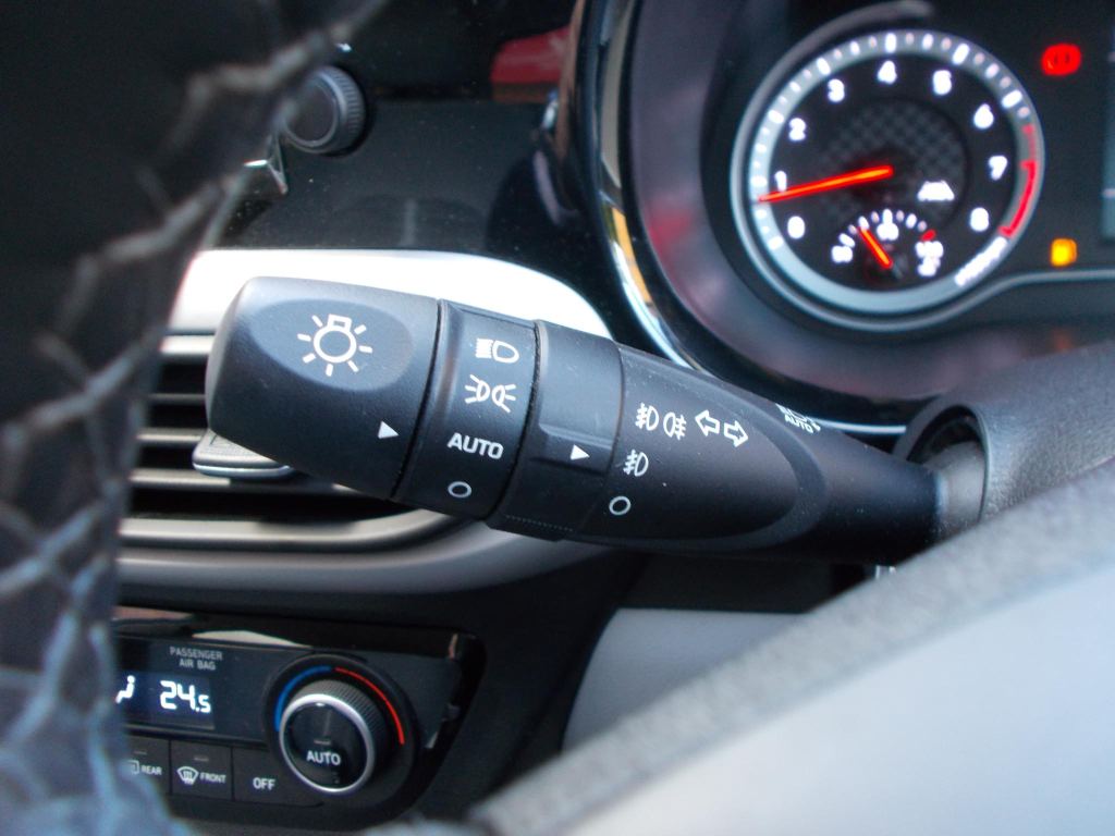 Used Hyundai i10 for sale - 77162480: Photo 17