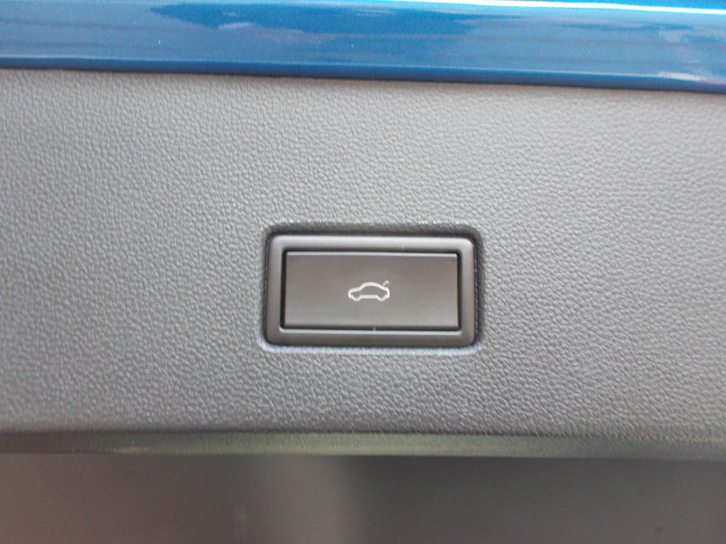 Used Volkswagen T-Roc 2019 for sale - 76041638: Photo 19