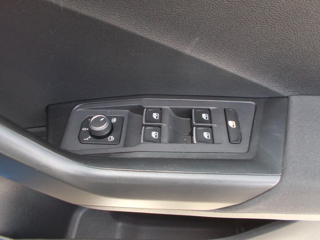 Used Volkswagen T-Roc 2019 for sale - 76041638: Photo 21