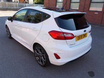 Used Ford Fiesta 2018 for sale - 79750401: Photo
