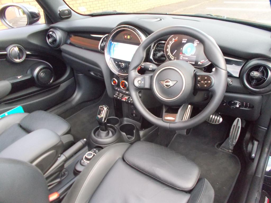 Used MINI Convertible 2023 for sale - 77201750: Photo 22