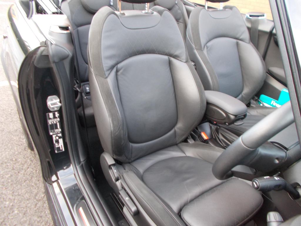 Used MINI Convertible 2023 for sale - 77201750: Photo 23