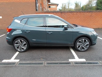 Used SEAT Arona 2024 for sale - 77015012: Photo