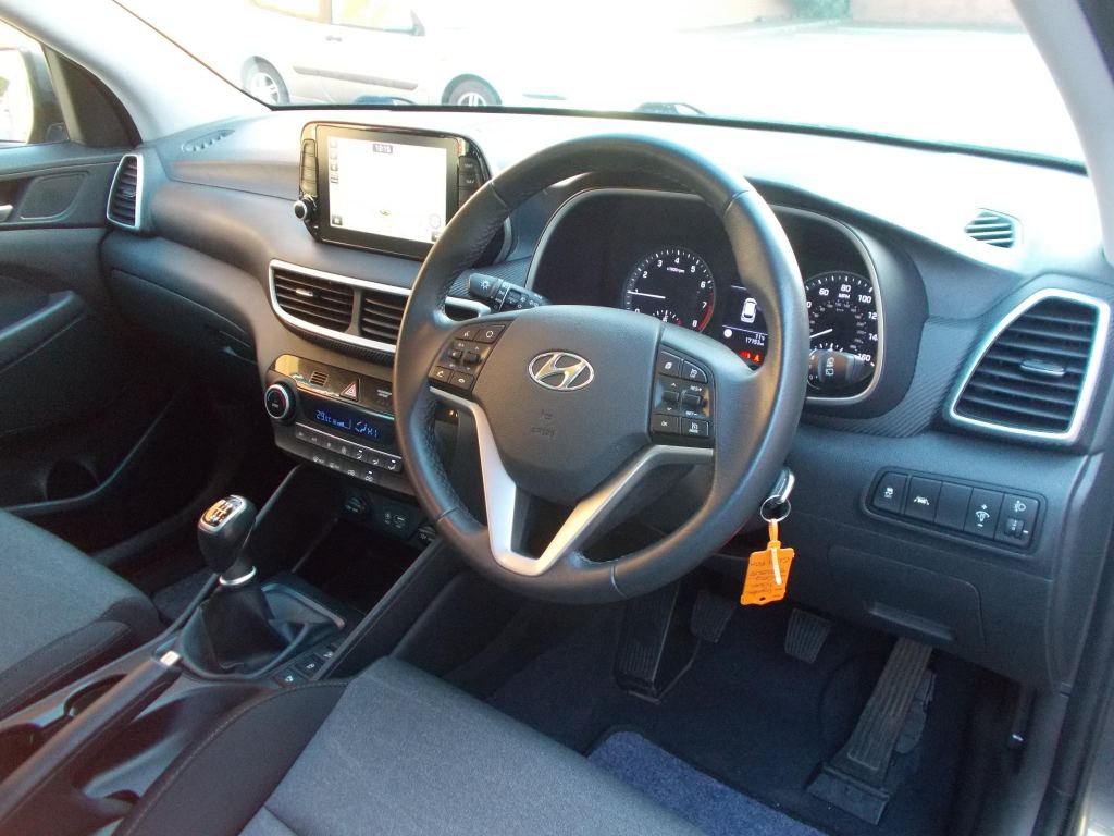 Used Hyundai TUCSON for sale - 77015013: Photo 10
