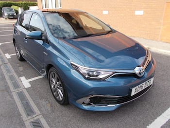 Toyota Auris feature image