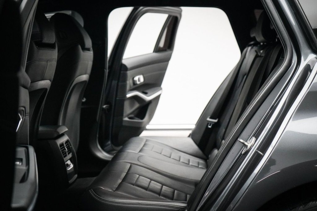 Used BMW 3 Series 2022 for sale - 76966259: Photo 36