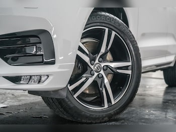 Used Volvo XC60 2018 for sale - 77188257: Photo