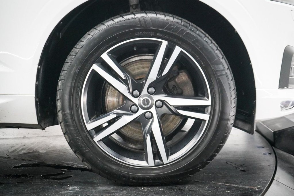 Used Volvo XC60 2018 for sale - 77188257: Photo 45