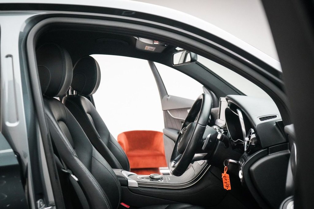 Used Mercedes-Benz GLC 2018 for sale - 76966183: Photo 31