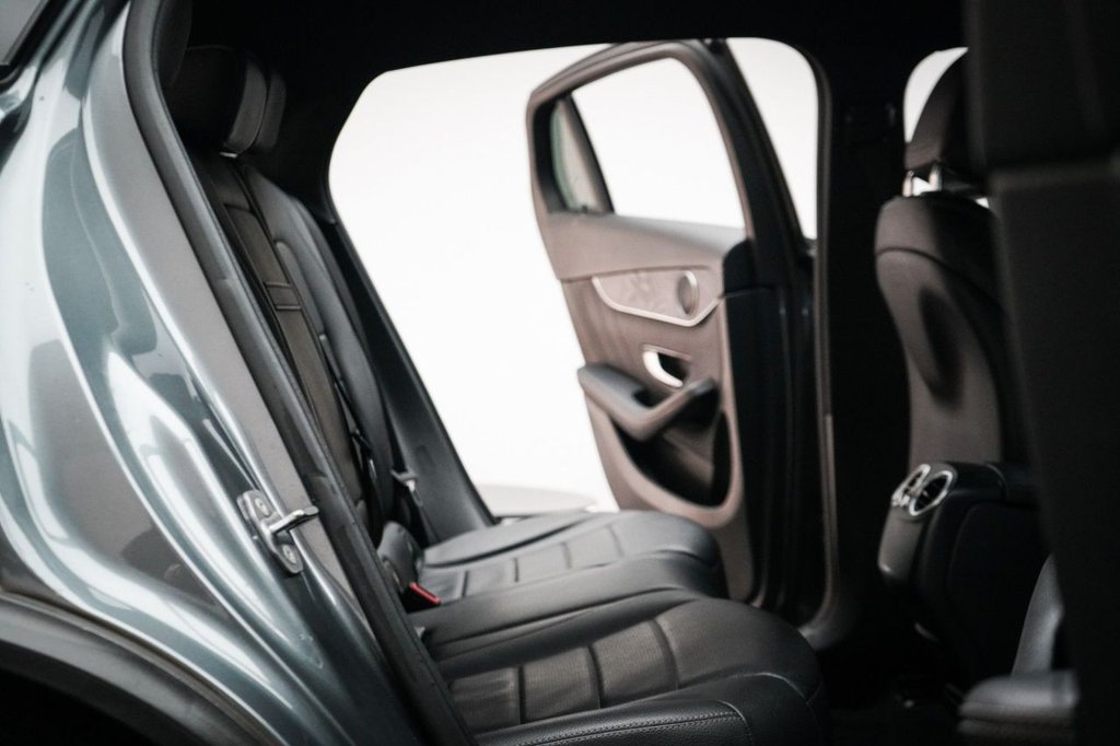 Used Mercedes-Benz GLC 2018 for sale - 76966183: Photo 32