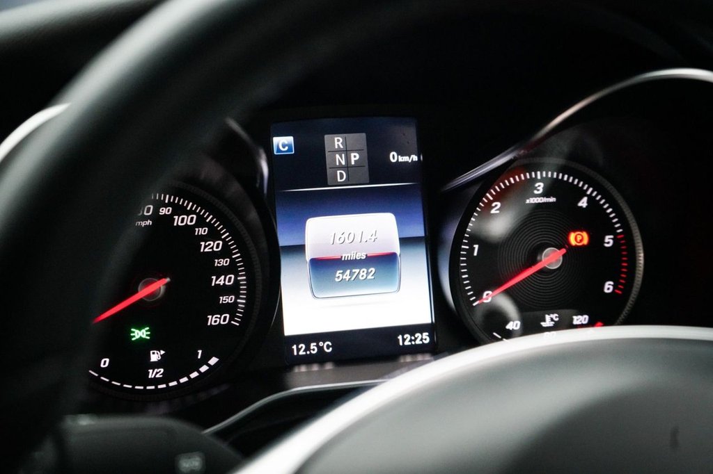 Used Mercedes-Benz GLC 2018 for sale - 76966183: Photo 36