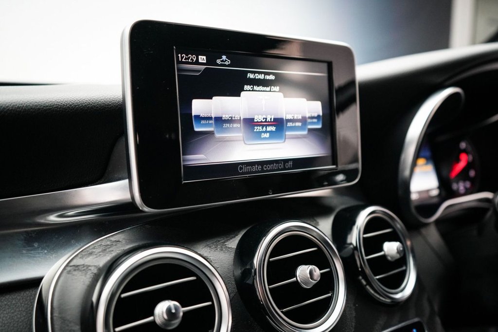 Used Mercedes-Benz GLC 2018 for sale - 76966183: Photo 39