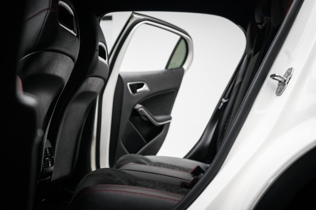 Used Mercedes-Benz GLA 2018 for sale - 77647976: Photo 32