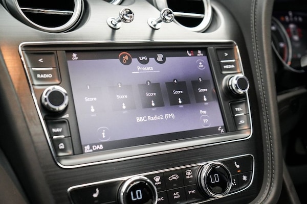 Used Bentley Bentayga 2018 for sale - 76291058: Photo 48