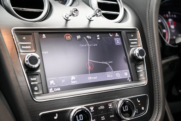 Used Bentley Bentayga 2018 for sale - 76291058: Photo 49