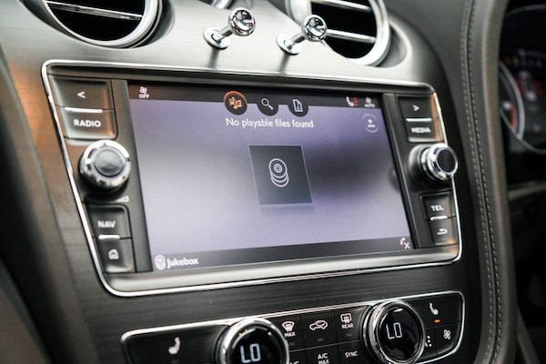 Used Bentley Bentayga 2018 for sale - 76291058: Photo 50