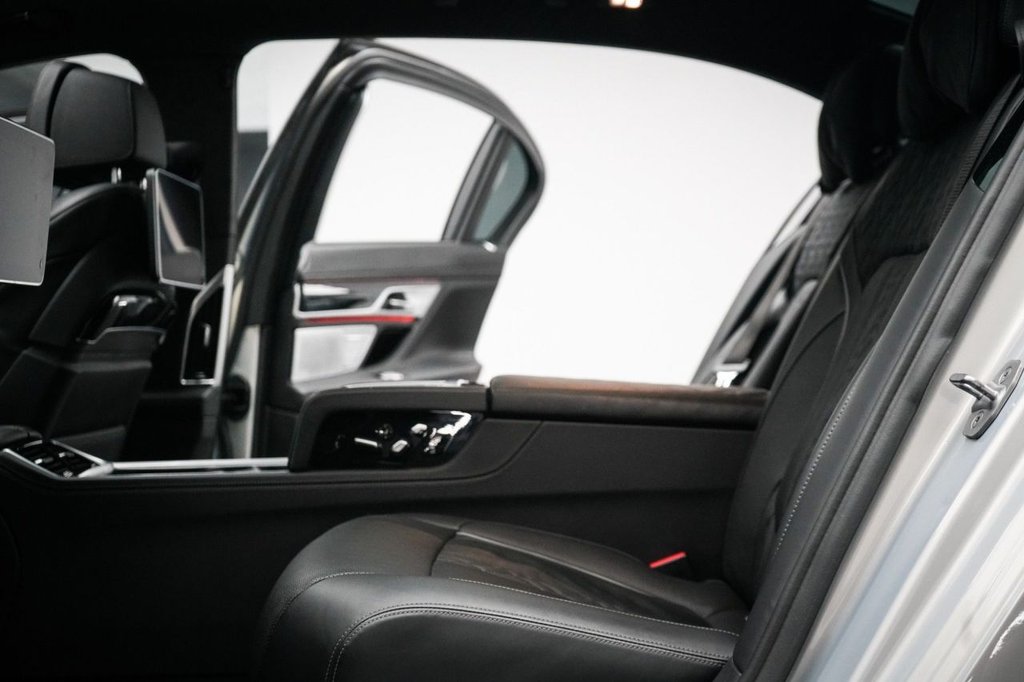 Used BMW 7 Series 2018 for sale - 77427912: Photo 39