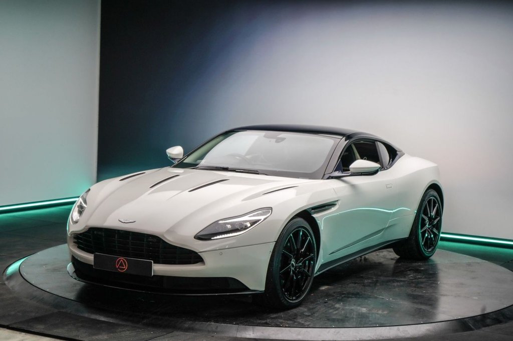 Used Aston Martin DB11 2017 for sale - 76848075: Photo 23