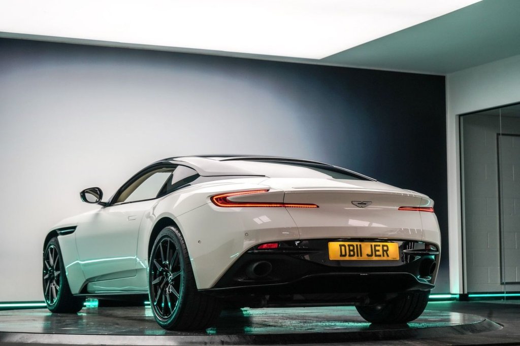 Used Aston Martin DB11 2017 for sale - 76848075: Photo 26
