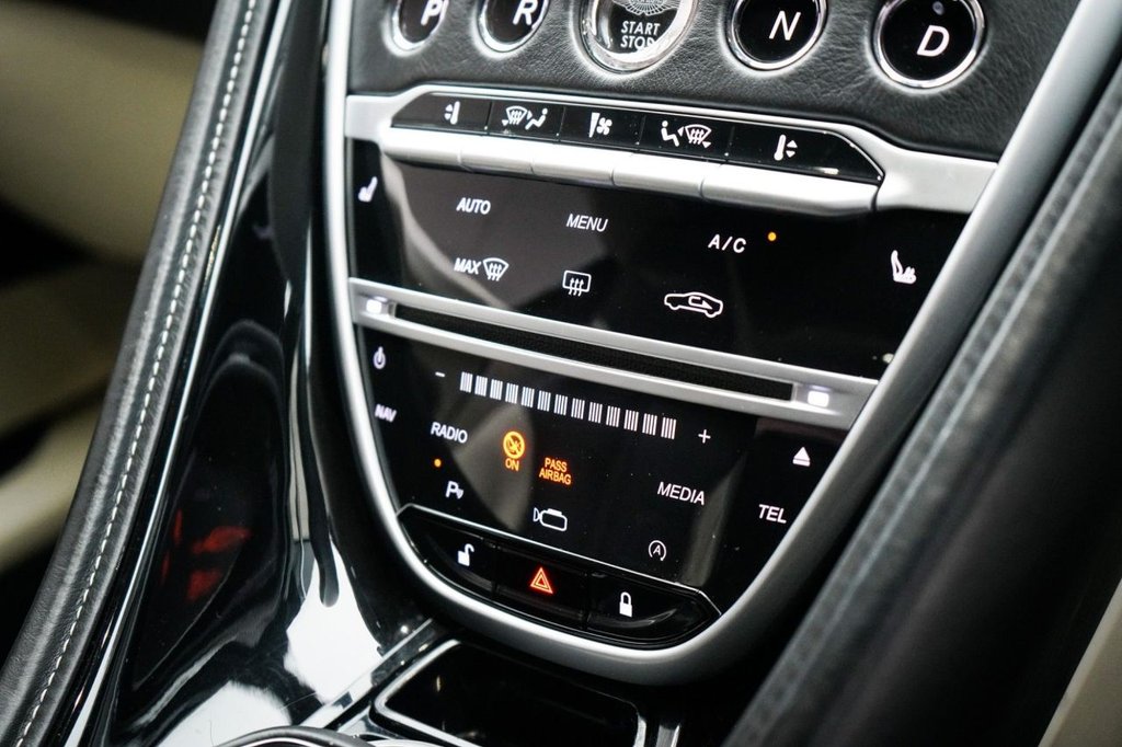 Used Aston Martin DB11 2017 for sale - 76848075: Photo 43