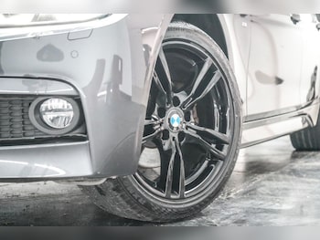 Used BMW 3 Series 2018 for sale - 76966179: Photo