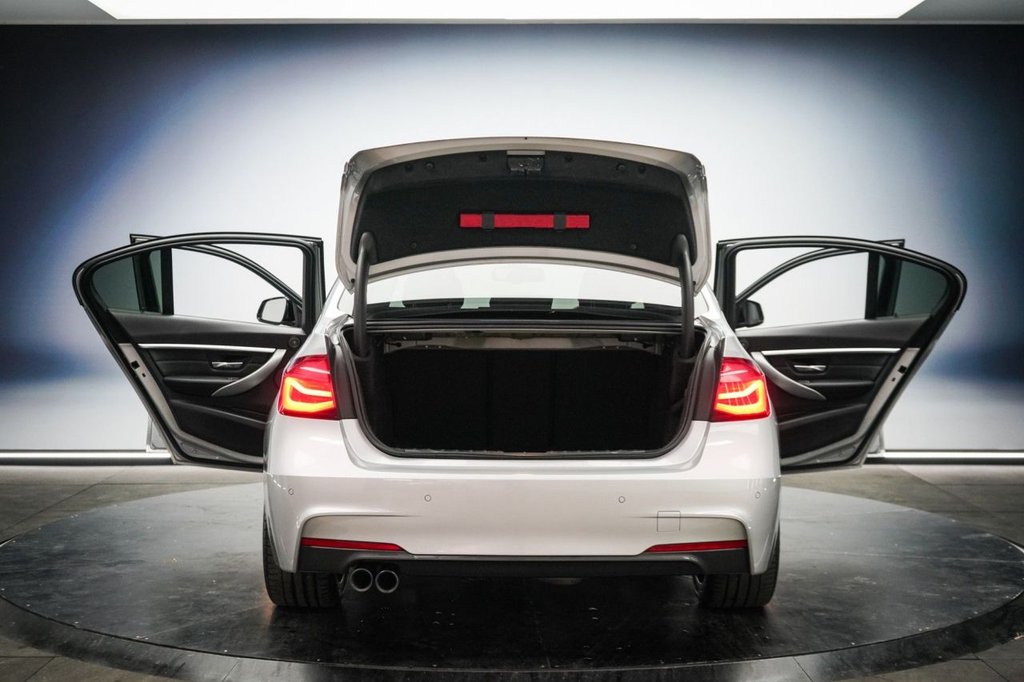 Used BMW 3 Series 2019 for sale - 77810103: Photo 26