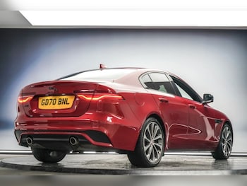 Used Jaguar XE 2020 for sale - 77765193: Photo