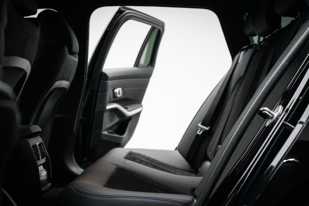 Used BMW 3 Series 2024 for sale - 77647835: Photo 34