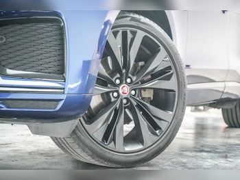 Used Jaguar F-Pace 2021 for sale - 77673576: Photo