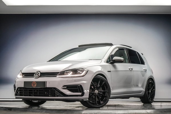 Used Volkswagen Golf 2017 for sale - 76223129: Photo 1