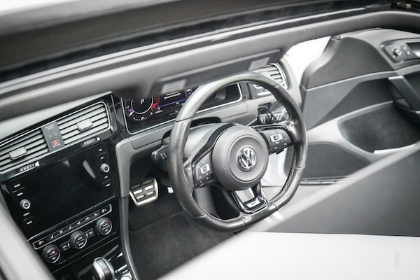 Used Volkswagen Golf 2017 for sale - 76223129: Photo 39