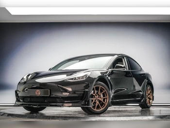 Tesla - Model 3