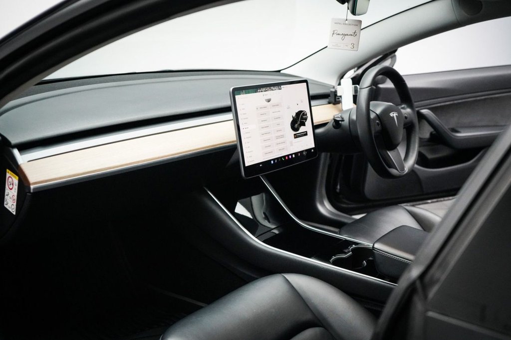 Used Tesla Model 3 2019 for sale - 76345365: Photo 43