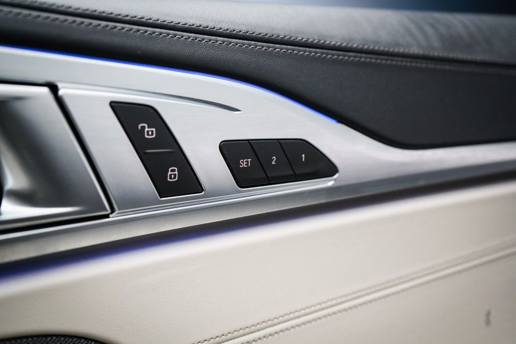 Used BMW 8 Series 2022 for sale - 76574734: Photo 39