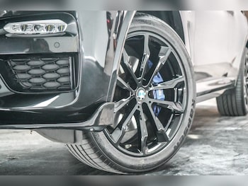 Used BMW X4 2019 for sale - 76291111: Photo