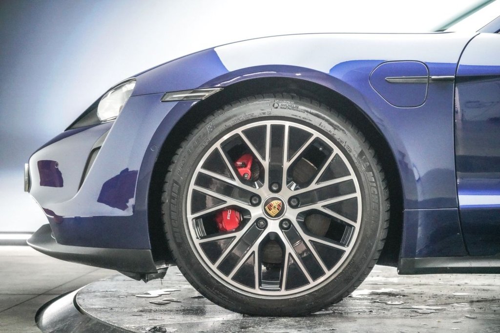 Used Porsche Taycan 2020 for sale - 77332897: Photo 15