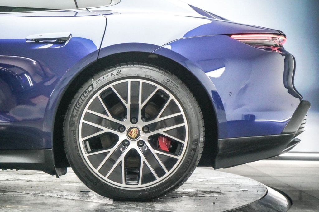 Used Porsche Taycan 2020 for sale - 77332897: Photo 16