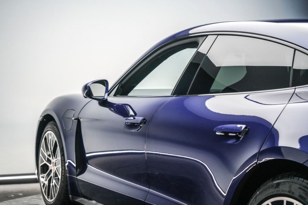 Used Porsche Taycan 2020 for sale - 77332897: Photo 23