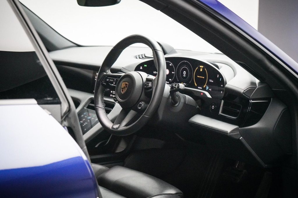 Used Porsche Taycan 2020 for sale - 77332897: Photo 29