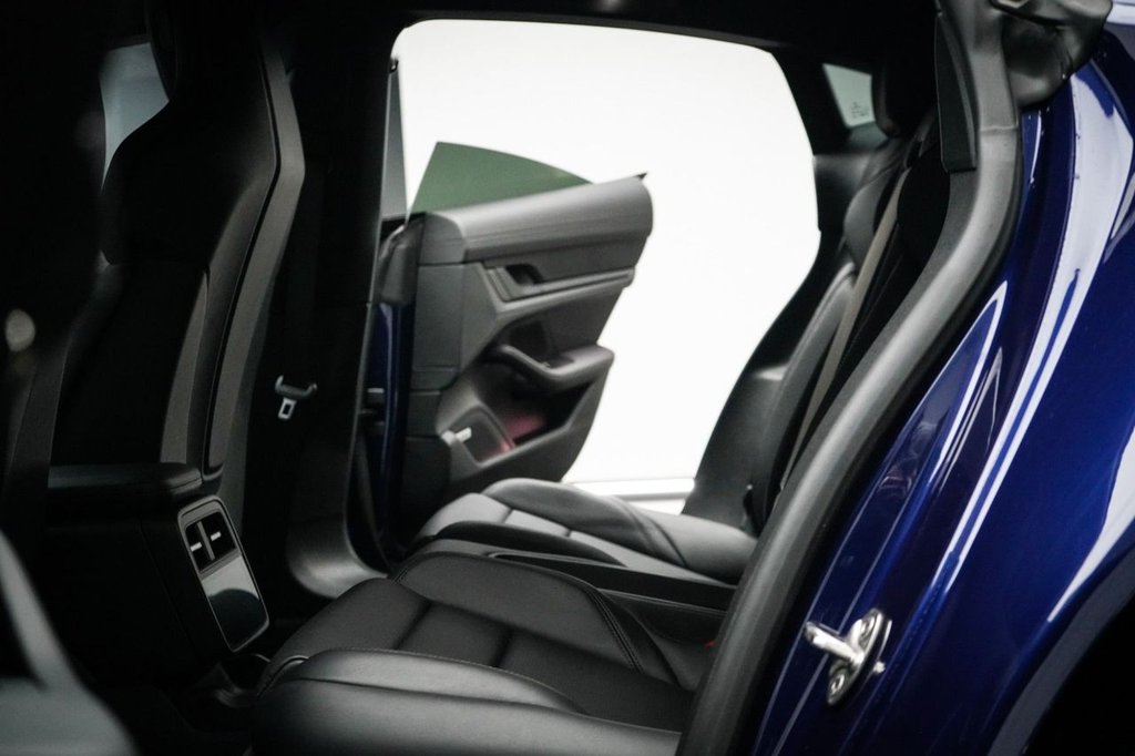 Used Porsche Taycan 2020 for sale - 77332897: Photo 35