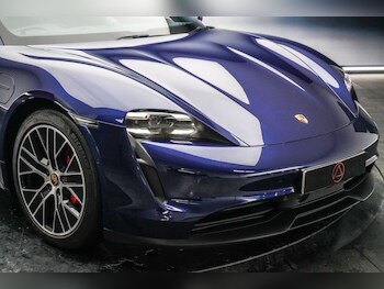 Used Porsche Taycan 2020 for sale - 77332897: Photo